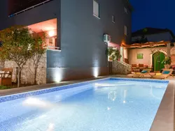 Bild zur gratis inserierten Ferienwohnung Villa Šima- Luxusappartement mit privatem Pool.