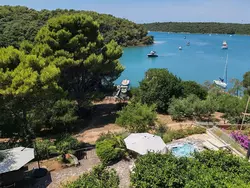 Bild zur gratis inserierten Ferienwohnung Haus Rina Banjole mit Whirlpool und Garten.