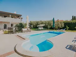 Bild zur gratis inserierten Ferienwohnung Zweistöckiges Ferienhaus Villa Dany.