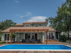 Bild zur gratis inserierten Ferienwohnung für 10 Personen und 2 Kinder in Juricani, Istrien (Istrische Riviera).