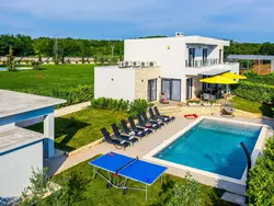 Bild zur gratis inserierten Ferienwohnung Neue New Villa Lana 40m2 Schwimmbad, Sauna, Whirlpool.