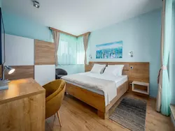 Bild zur gratis inserierten Ferienwohnung Cedar in Stoja mit großzügigem Garten.