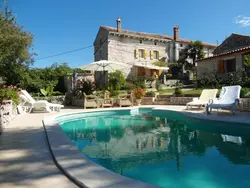 Bild zur gratis inserierten Ferienwohnung Villa 'Vickovi' mit Gemeinschaftspool.