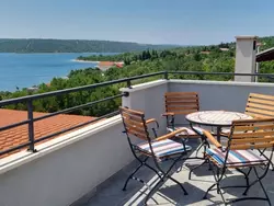 Bild zur gratis inserierten Ferienwohnung Villa mit beheiztem Pool mit Meerblick - TA Leut Agency.