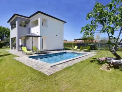 Bild zur gratis inserierten Ferienwohnung Apartment 2 in einer neuen Villa mit Pool in ruhiger Lage.