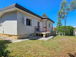 Bild zur gratis inserierten Ferienwohnung "Casa Elza" direkt am Wasser.