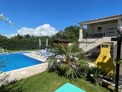 Bild zur gratis inserierten Ferienwohnung Istrische Stein Villa Lenny in der Nähe von Porec.