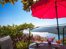 Bild zur gratis inserierten Ferienwohnung Studio "Oleander " mit Terrasse.