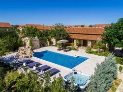 Bild zur gratis inserierten Ferienwohnung Villa Rustica mit traditionellem und rustikalem Touch.