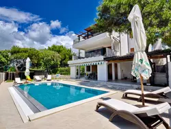 Bild zur gratis inserierten Ferienwohnung Charmante und luxuriöse Villa La Casa del capitano.