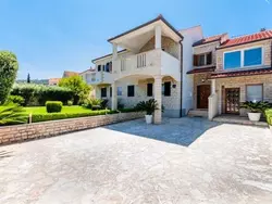 Bild zur gratis inserierten Ferienwohnung Komplett ausgestattete Wohnung für 7 Personen.