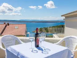 Bild zur gratis inserierten Ferienwohnung Appartement in Dramalj mit Eigenem Balkon.