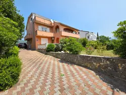 Bild zur gratis inserierten Ferienwohnung Wohnung für max. 5 Personen mit Terrasse.