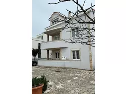 Bild zur gratis inserierten Ferienwohnung Wohnung Antica bei Queen beach Nin.