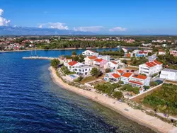 Bild zur gratis inserierten Ferienwohnung Haus am Strand in Zaton - TA Leut Agency.