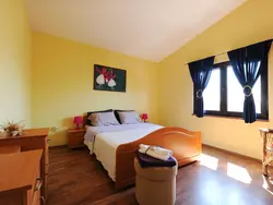 Bild zur gratis inserierten Ferienwohnung Wohnung "Astoria" mit Blick auf das Wasser.