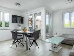 Bild zur gratis inserierten Ferienwohnung MA Premantura Luxus Apartment Nr. 2 mit Meerblick und Parkplatz für 2+2 Persone.