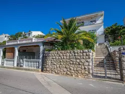 Bild zur gratis inserierten Ferienwohnung Wohnung in Dramalj mit Kleiner Terrasse.