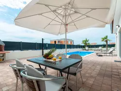 Bild zur gratis inserierten Ferienwohnung Villa Vrsi 02 mit beheiztem Pool - Agentur TA Leut.