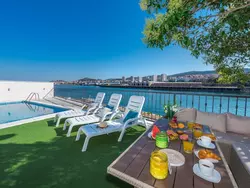 Bild zur gratis inserierten Ferienwohnung Villa Mandalina mit Pool und herrlichem Meerblick.