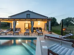 Bild zur gratis inserierten Ferienwohnung "Villa Bibali" mit privatem Pool.