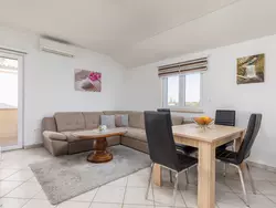 Bild zur gratis inserierten Ferienwohnung Anemona, Dorf Valbandon.