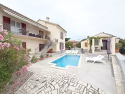 Bild zur gratis inserierten Ferienwohnung LacoDeLama mini resort - Wohnung Marta mit Pool.