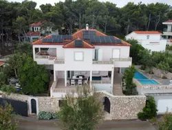 Bild zur gratis inserierten Ferienwohnung mit beheiztem Außenpool.