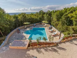 Bild zur gratis inserierten Ferienwohnung Familiäre 5-Schlafzimmer-Villa mit Gemeinschaftspools.