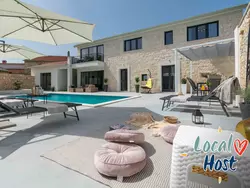 Bild zur gratis inserierten Ferienwohnung Designer Villa Simone - Modern und Heritage Style.