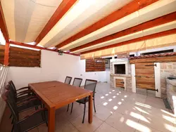 Bild zur gratis inserierten Ferienwohnung Wohnung mit Garten, Grill und Terrasse.