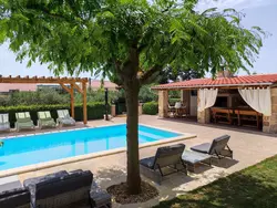 Bild zur gratis inserierten Ferienwohnung Angenehmes Haus in Posedarje mit großem Garten.