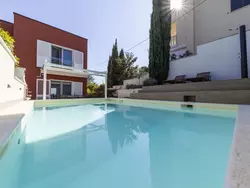 Bild zur gratis inserierten Ferienwohnung Strandnahe Villa Karmen Adriatica.