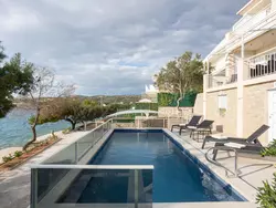 Bild zur gratis inserierten Ferienwohnung Villa "Villa Branka" direkt am Strand.