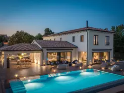 Bild zur gratis inserierten Ferienwohnung Villa Cypress Hill bei Poreč.