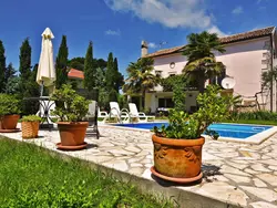 Bild zur gratis inserierten Ferienwohnung mit Privatpool für 6 Personen ca. 165 m&sup2; in Kosinozici, Istrien (Porec und.