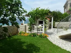 Bild zur gratis inserierten Ferienwohnung Apartment Cinthija mit Balkon direkt am Strand.