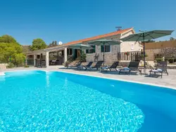 Bild zur gratis inserierten Ferienwohnung Villa Adamaris.