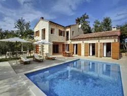 Bild zur gratis inserierten Ferienwohnung in Karigador mit Terrasse, Whirlpool und Garten.