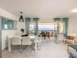 Bild zur gratis inserierten Ferienwohnung Modernes Apartment in Crikvenica mit Gemeinschaftspool.