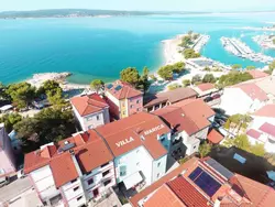 Bild zur gratis inserierten Ferienwohnung in Crikvenica mit Terrasse und Grill.