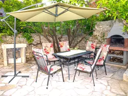 Bild zur gratis inserierten Ferienwohnung Wohnung „Zitronenbaum Postira“.