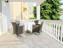 Bild zur gratis inserierten Ferienwohnung Weiße Idylle auf dem blauen Meer.