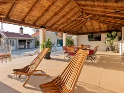 Bild zur gratis inserierten Ferienwohnung Ferienvilla "Nautica" mit Bergblick.