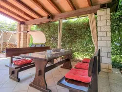 Bild zur gratis inserierten Ferienwohnung Einzimmerwohnung "Nadja 2" mit Terrasse.