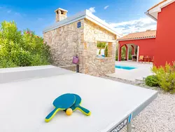 Bild zur gratis inserierten Ferienwohnung Detailgestaltete Villa mit Pool, Sauna und Hot Tub.