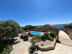 Bild zur gratis inserierten Ferienwohnung Modernes Ferienhaus Robinson in Dobropoljana.