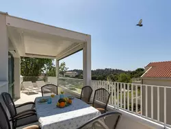 Bild zur gratis inserierten Ferienwohnung Penthouse Nikolina-50m to beach.