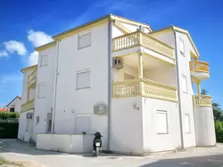 Bild zur gratis inserierten Ferienwohnung "Davorin" mit Balkon.