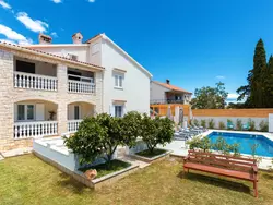 Bild zur gratis inserierten Ferienwohnung Tia, Wohnung mit Pool.